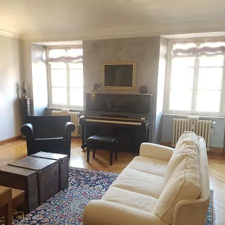 Casa Moore